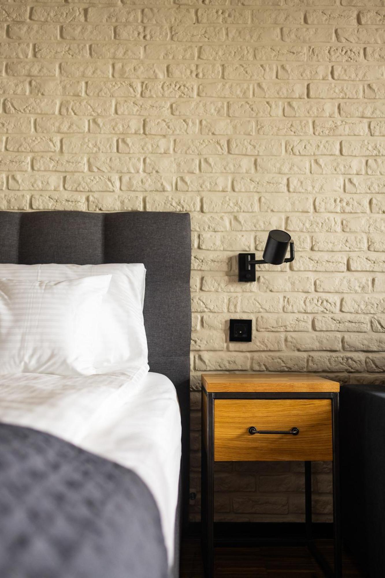 Rozana Loft - Old Town Apartment